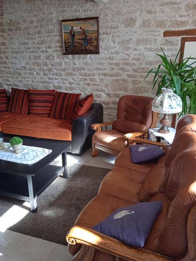 Spacieuse Maison De Mamie ! Pouilly-en-Auxois Eksteriør billede